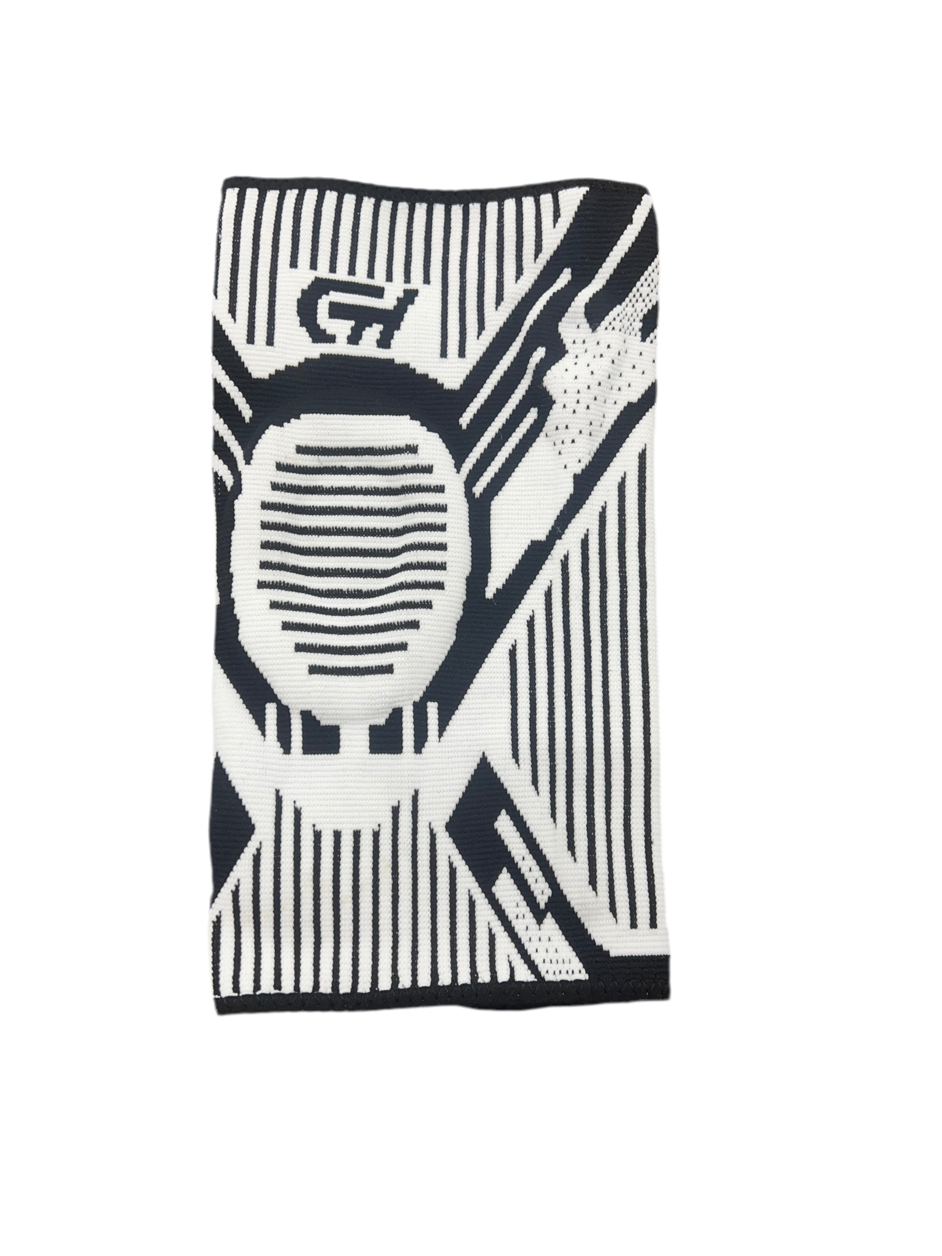 White Black Knee Pad (COMING SOON)