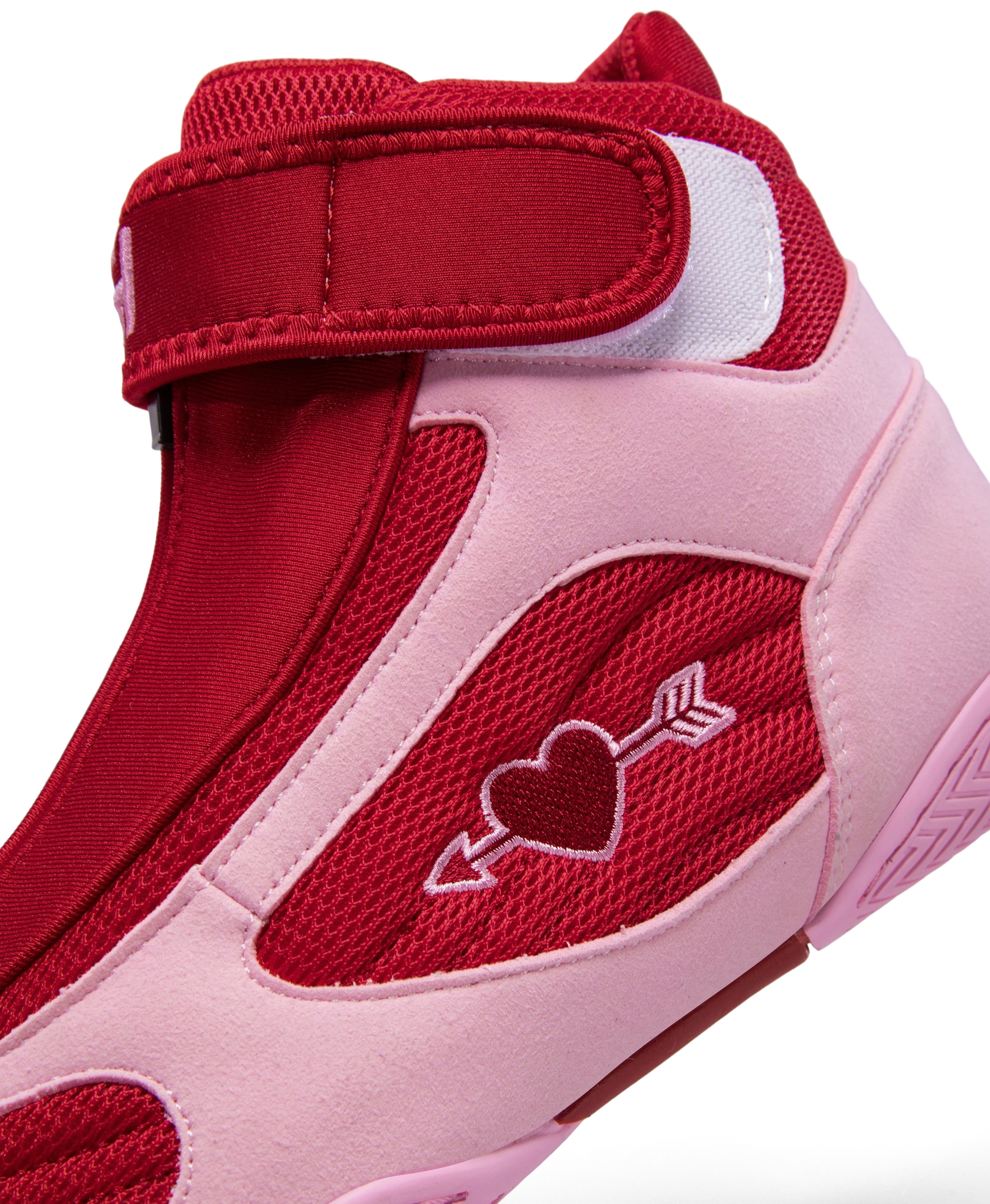 XXVI Wrestling Shoe Cupid's Arrow