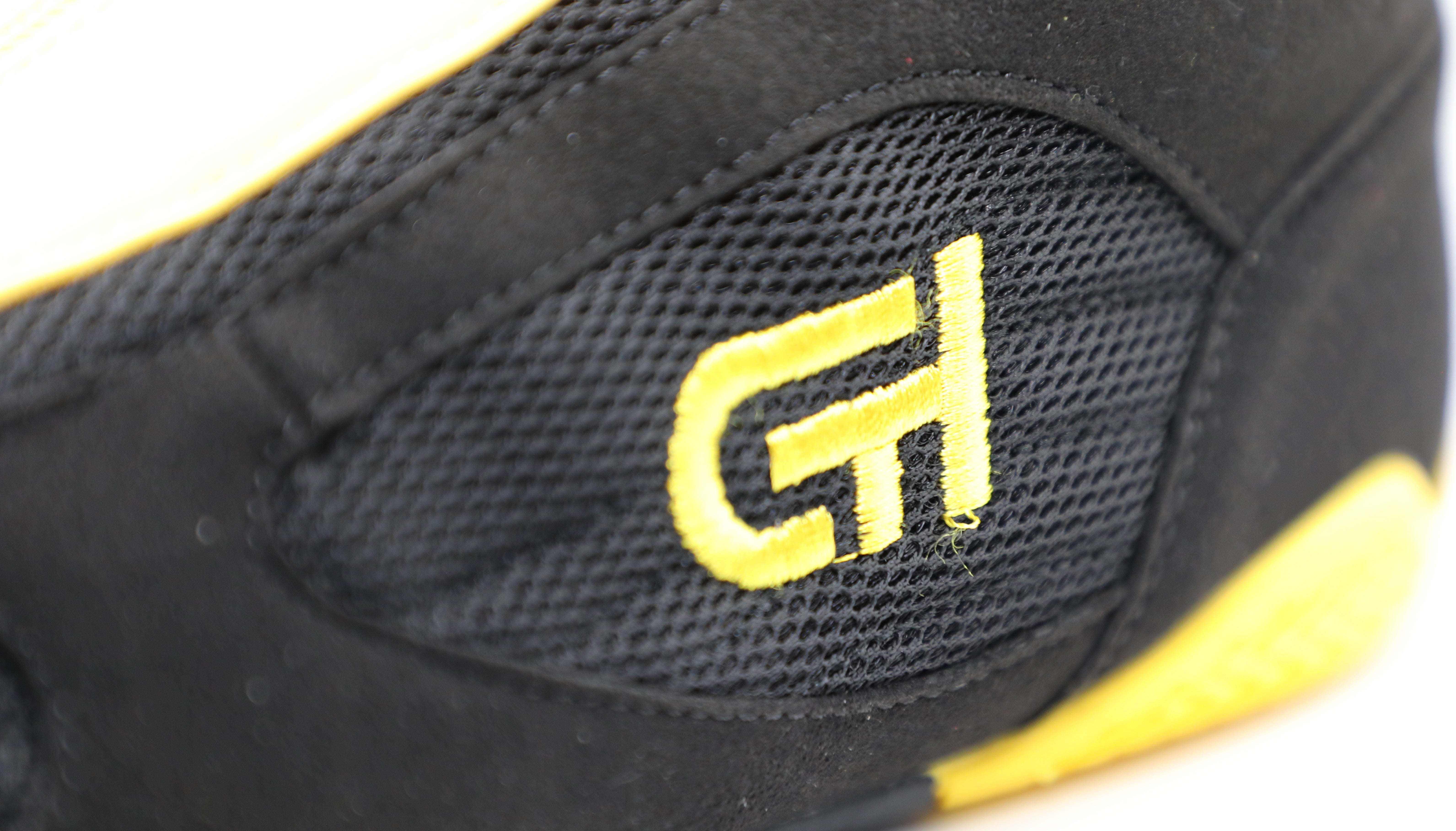 XXV Wrestling Shoe Black/Gold – CH Gear